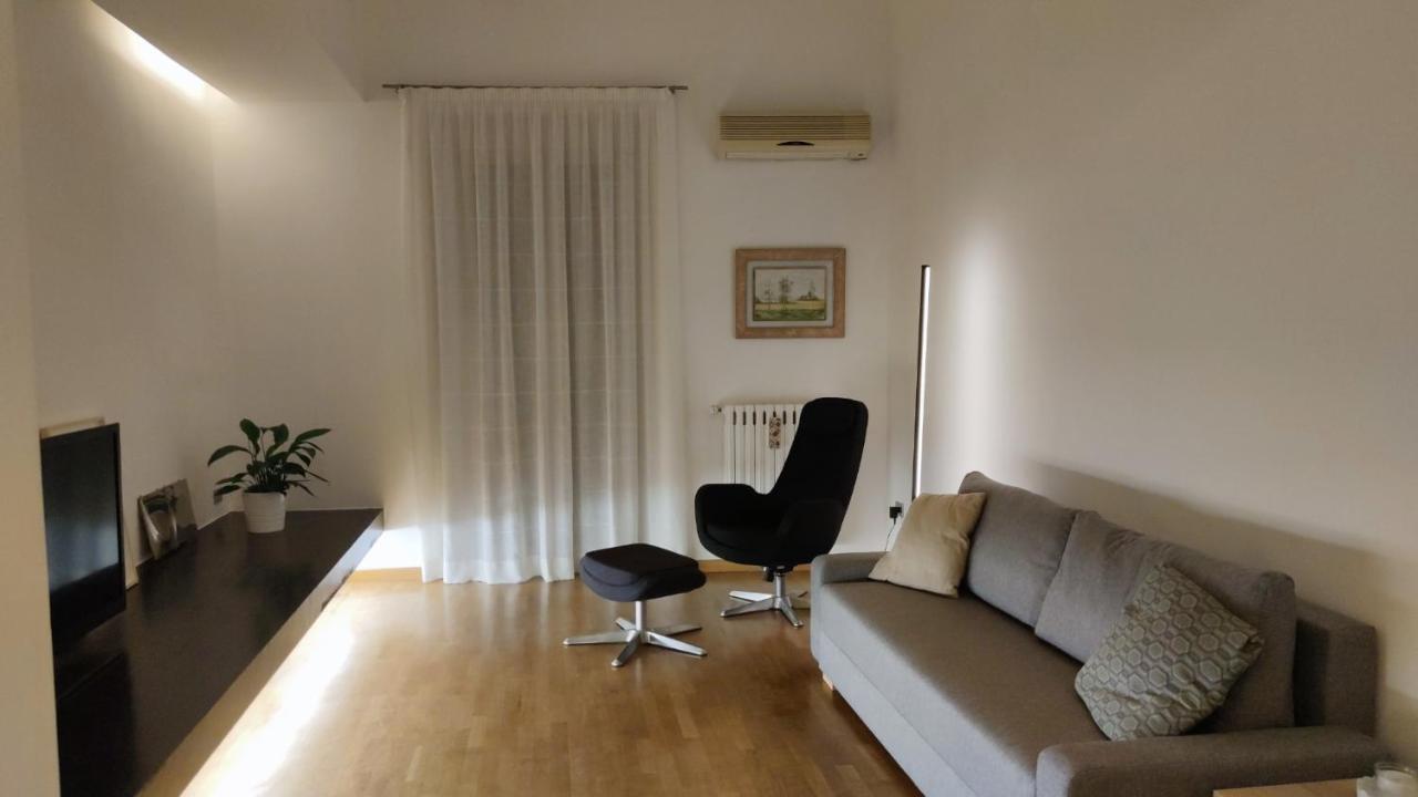 Apartamento Casa Di Roby Bari Exterior foto